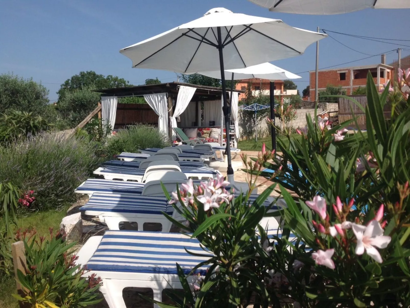 In Bratulići mit Privatem Pool-Binnen