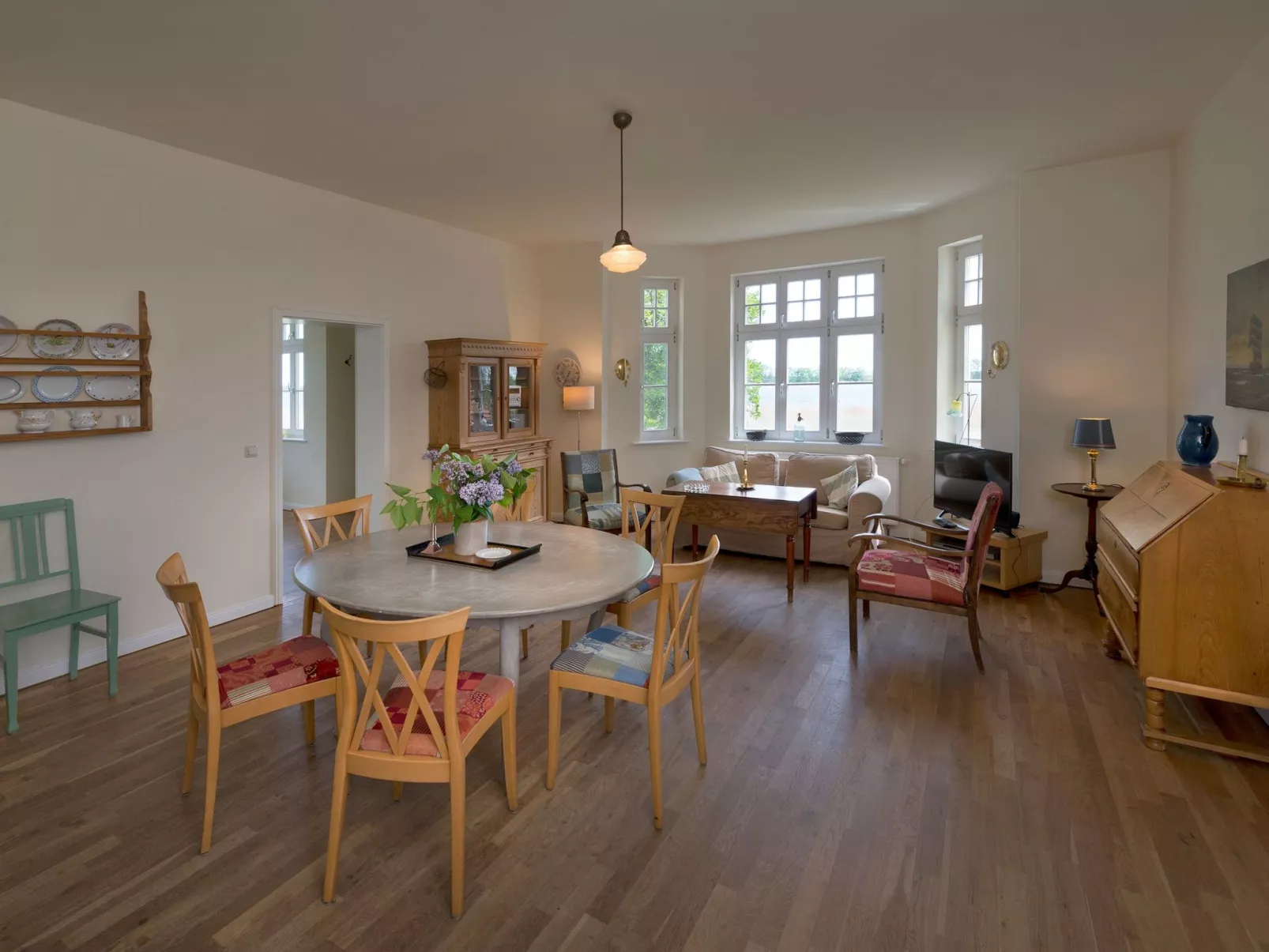 Wohnung in der ersten Etage des Herrenhauses-Binnen