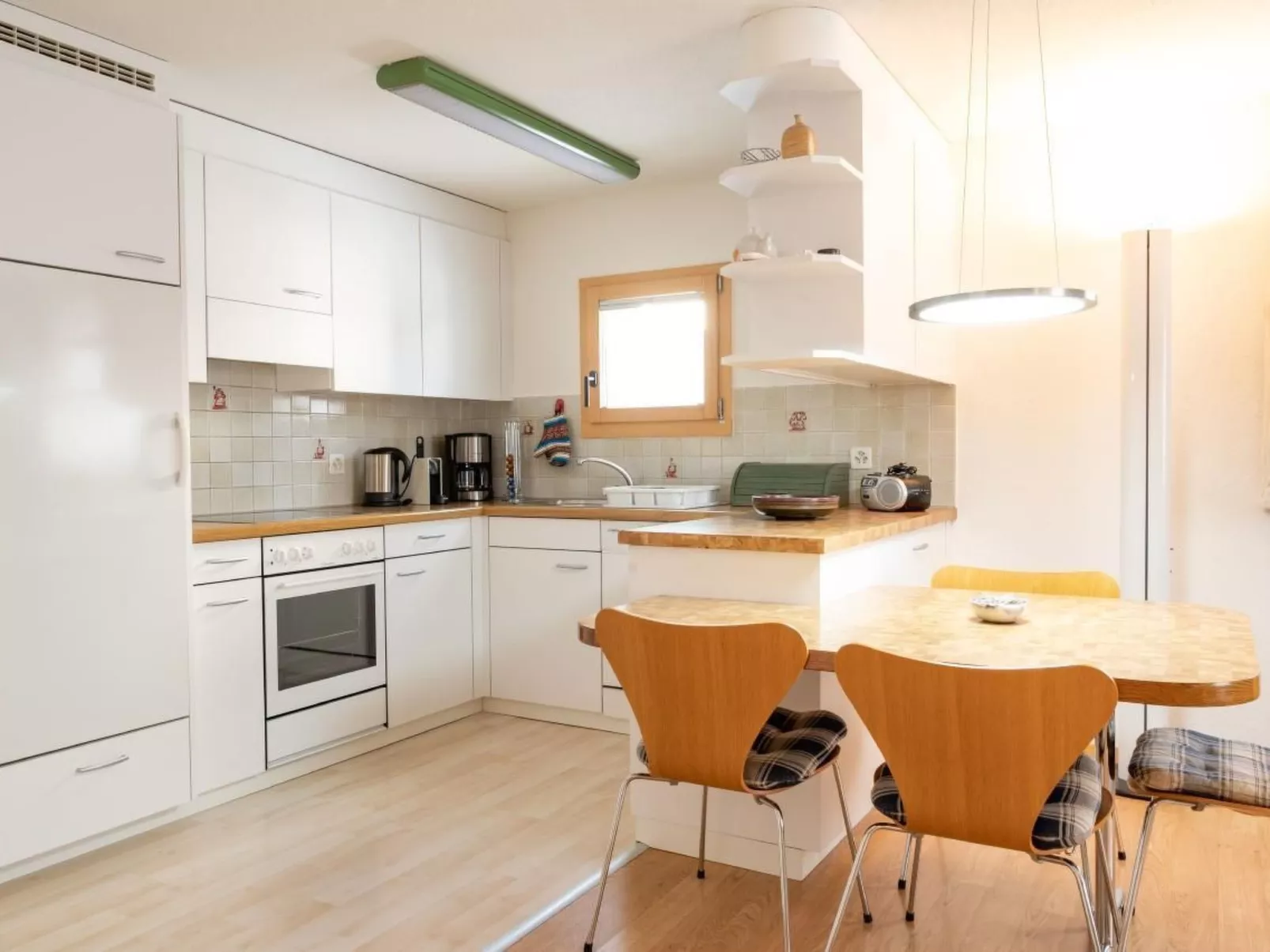 Chesa La Capriola-Image-tags.info