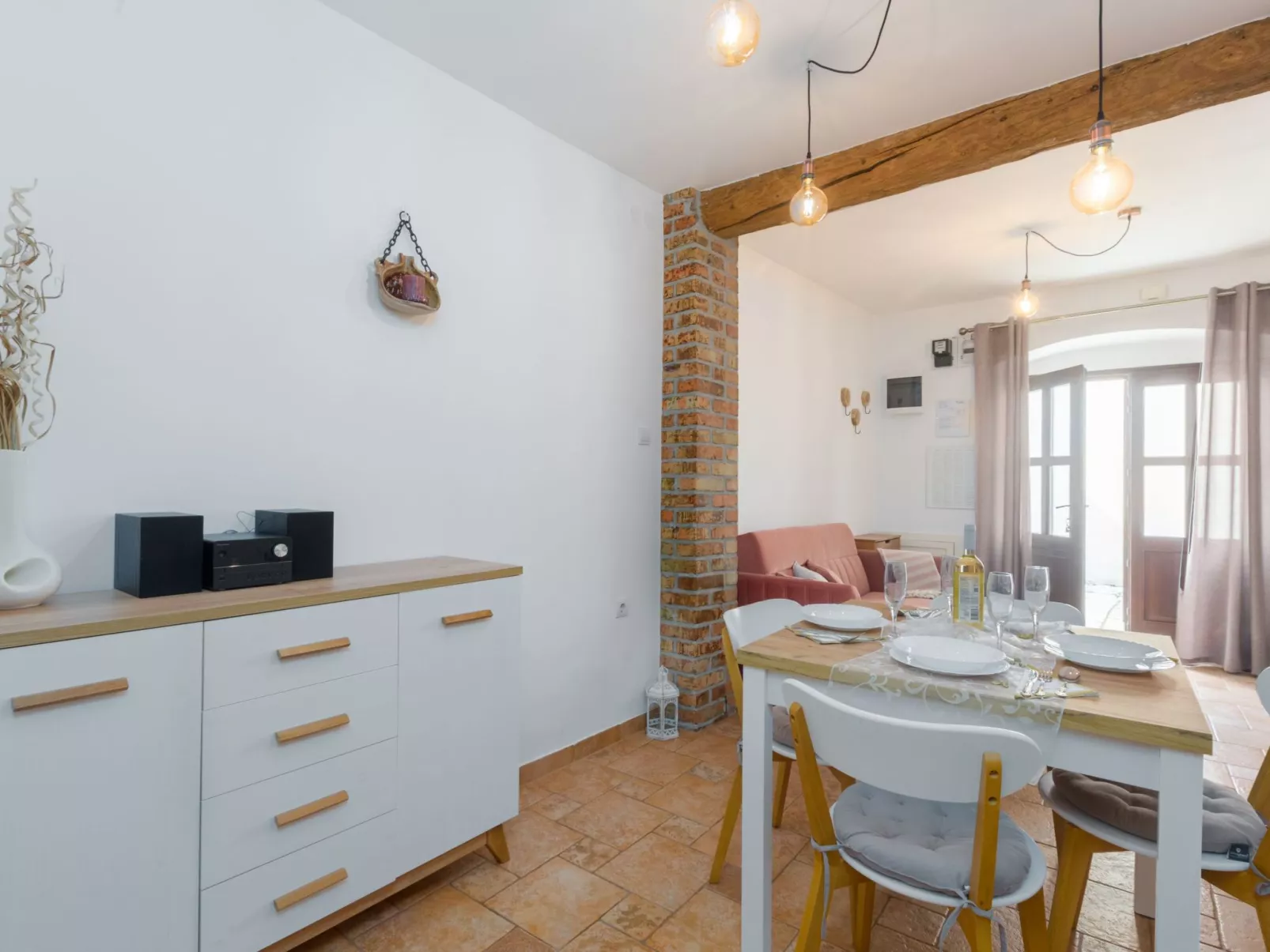 Eufrasiana-Image-tags.info