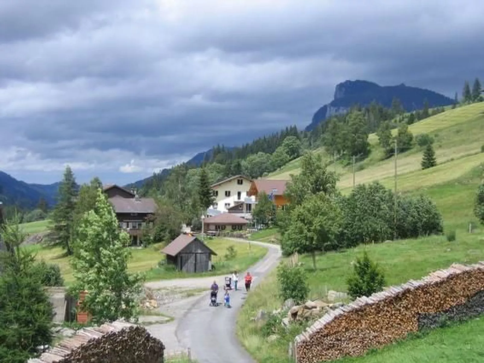 Stöckli auf dem Birkenhof mit Zusatzzimmer-Buiten