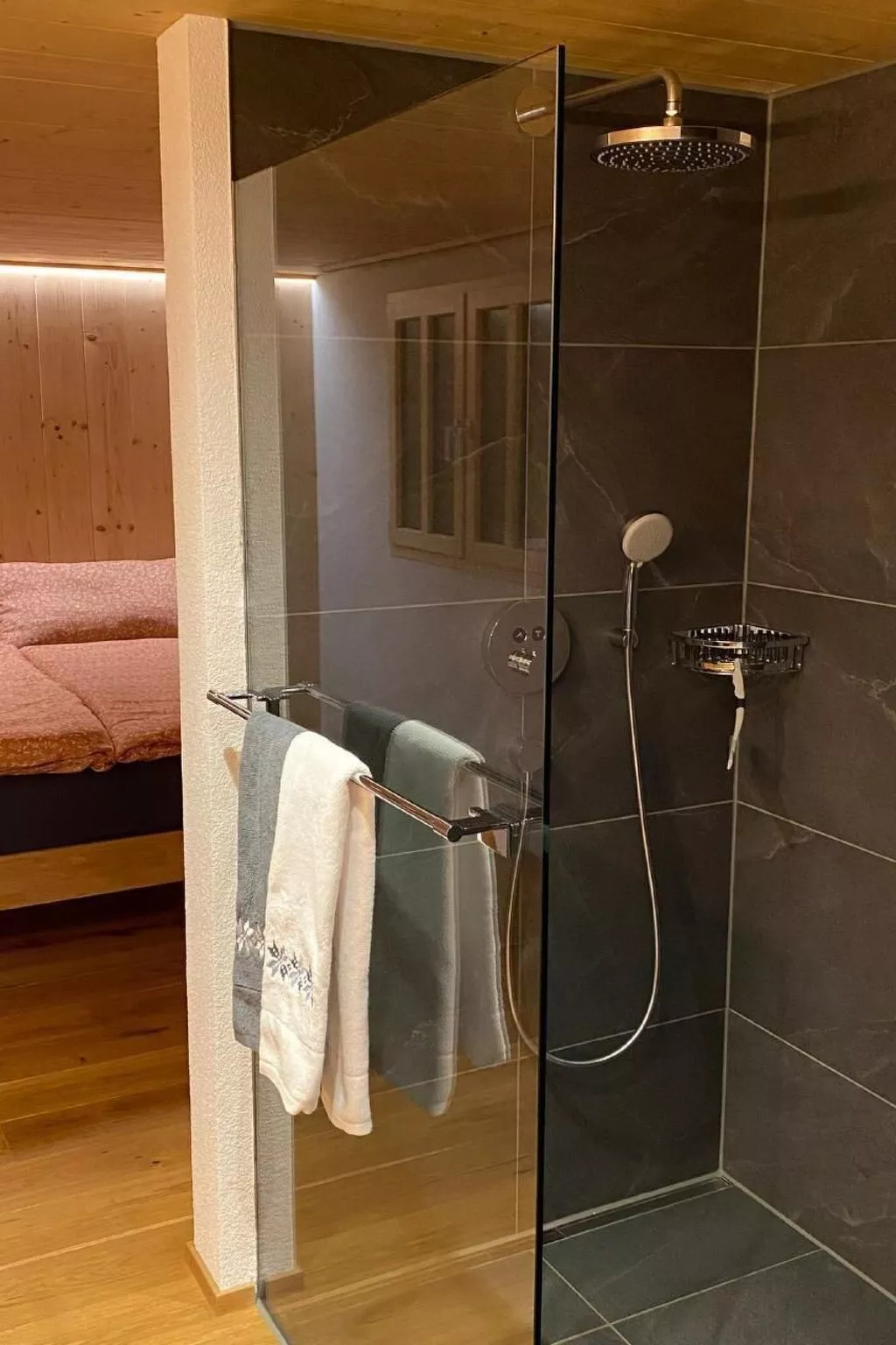 Chalet Brünig mit zwei Wohnungen-Binnen