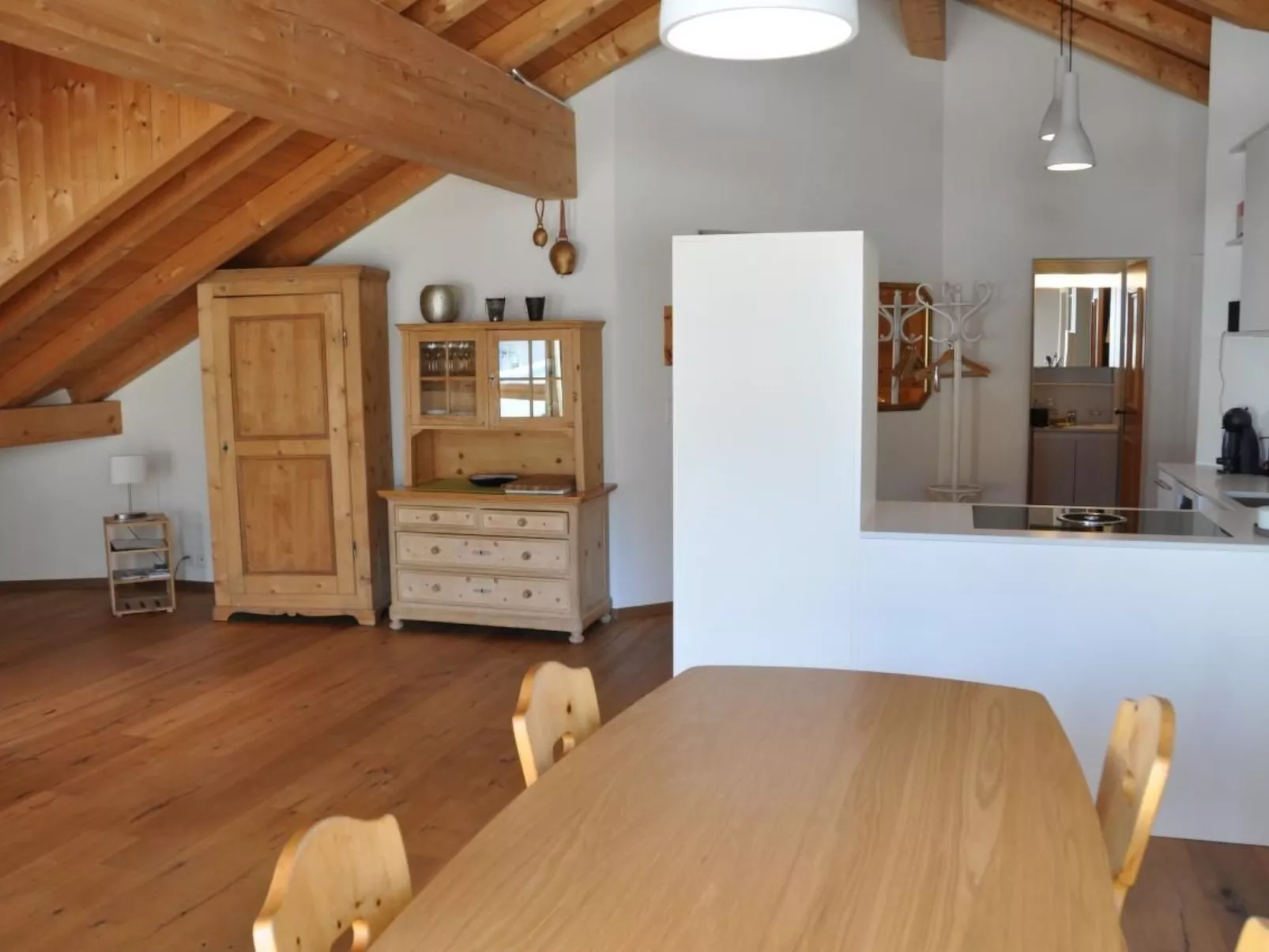 Chesa Sunasain V11-Binnen