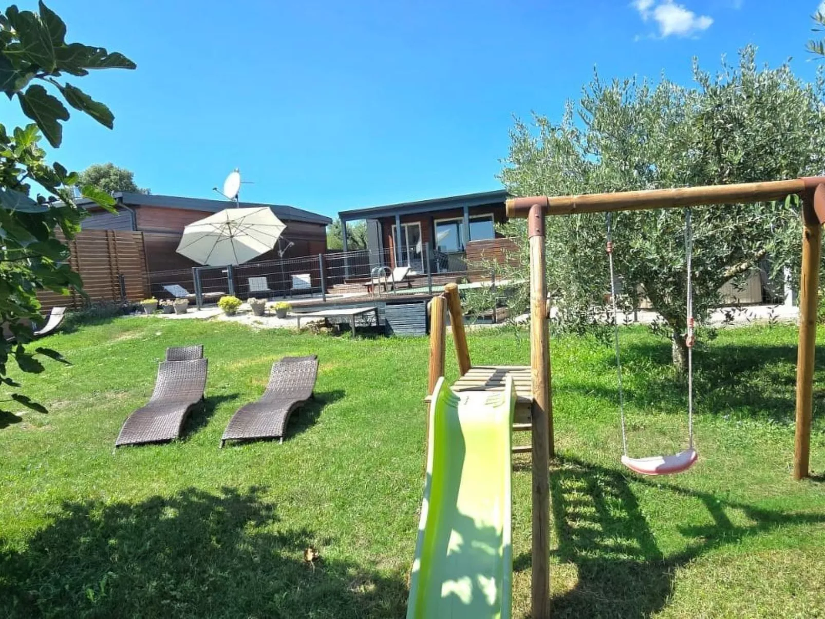 Beach House BET, romantisches Refugium im Olivenhain-Binnen