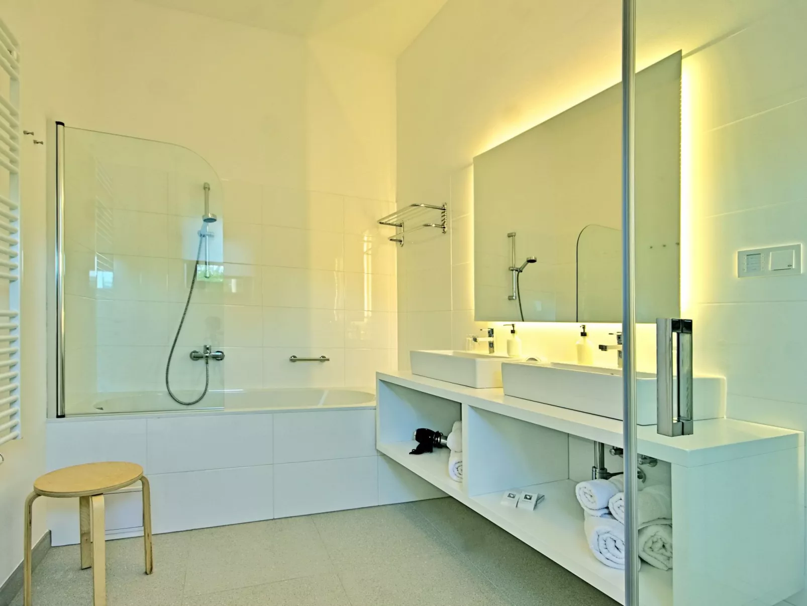 Ferienvilla "Villa Vala" mit Sauna-Binnen