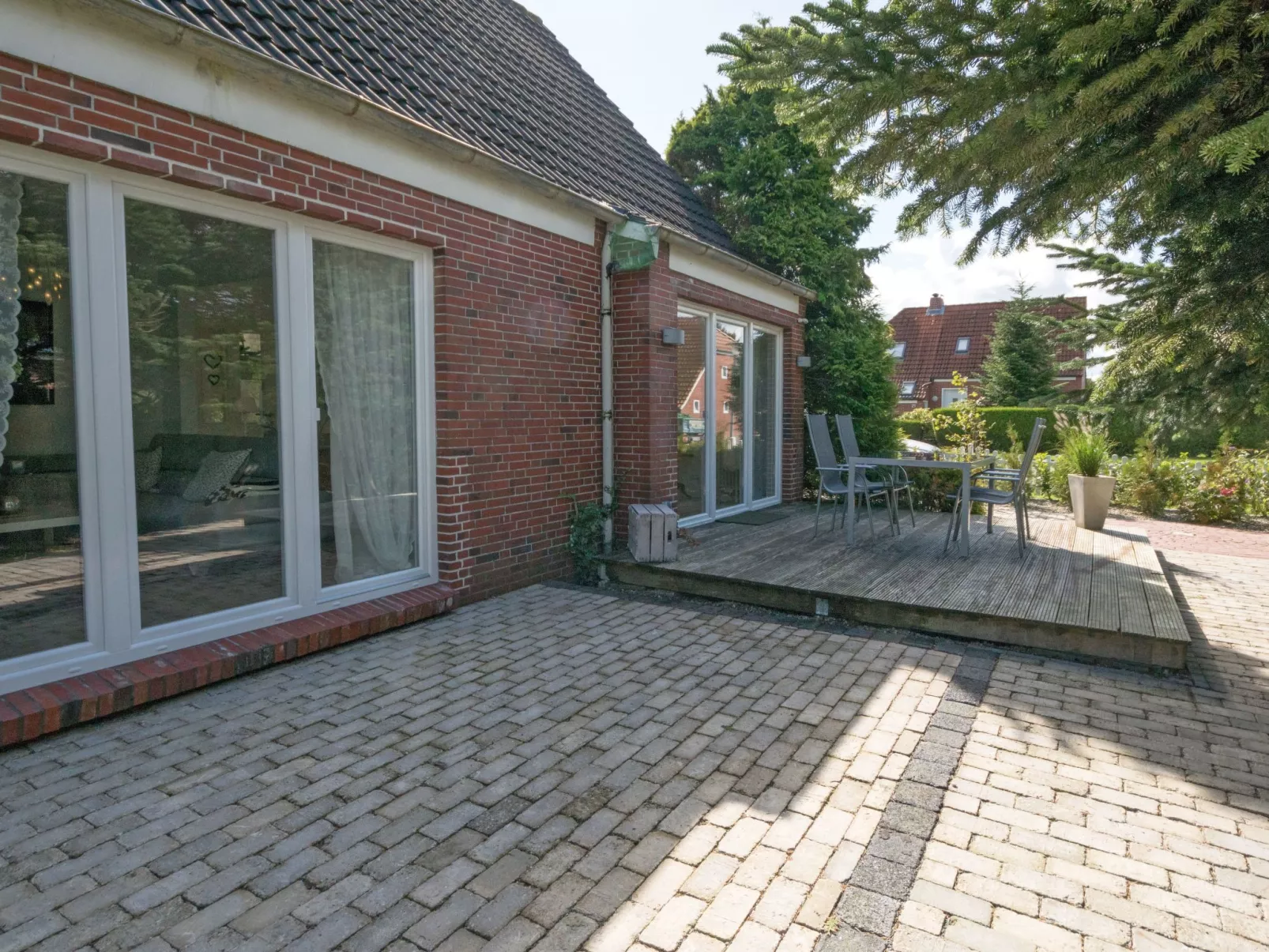 Polly-Image-tags.info