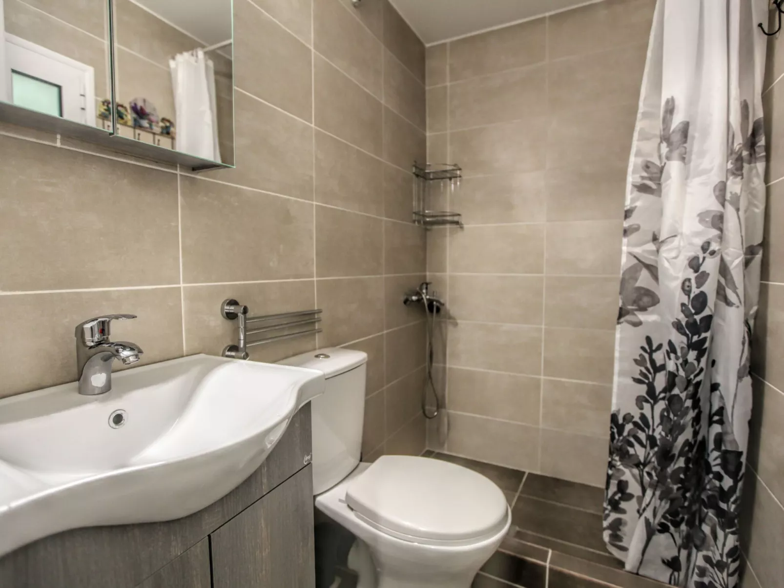 Del Sol Meteora Luxurious Family Suites3-Binnen