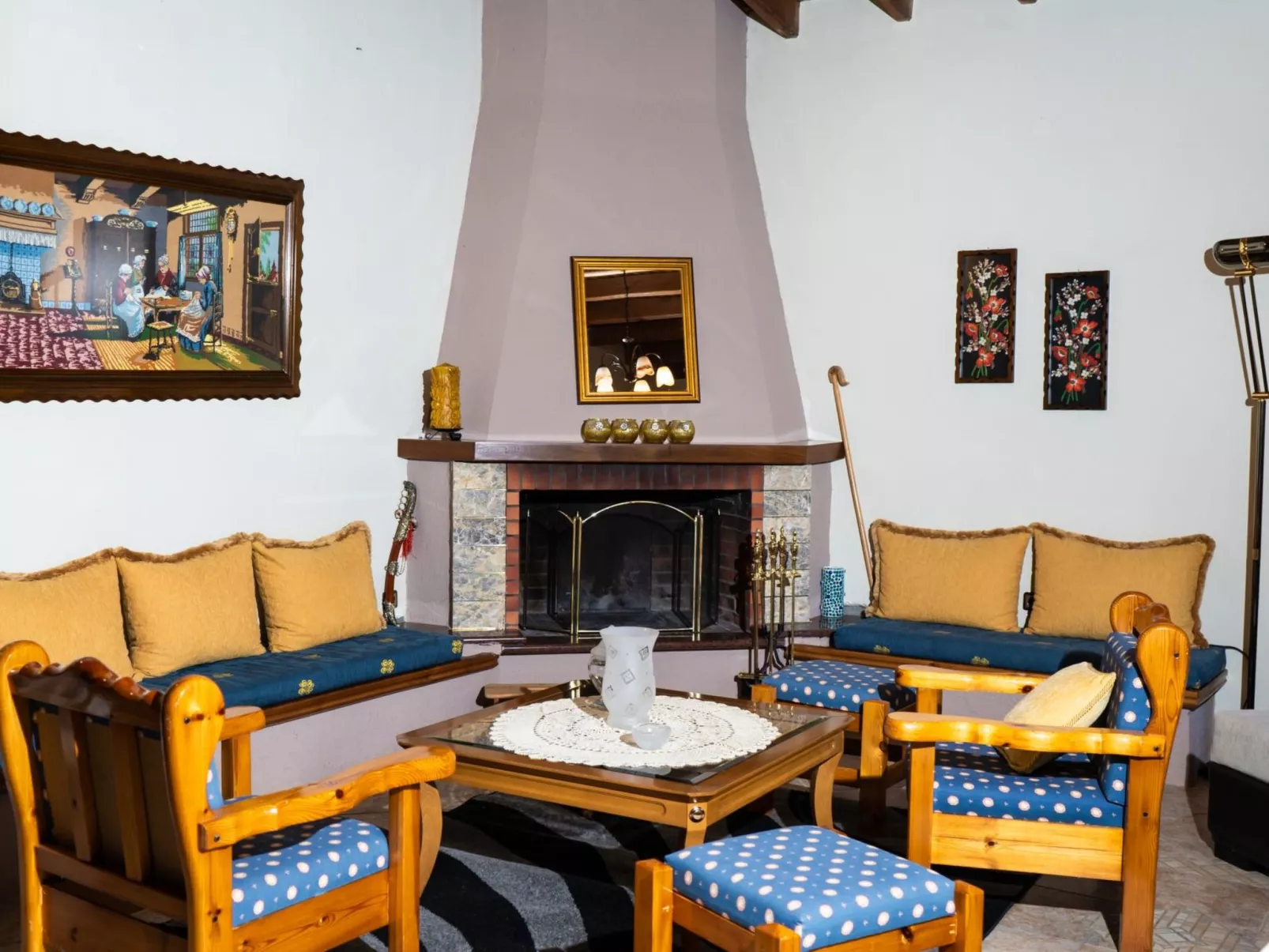 Mary's country house near Meteora-Binnen