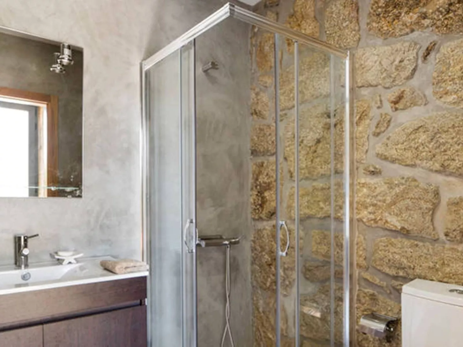 Renoviertes Landhaus für 4 Personen in Tondela-Binnen