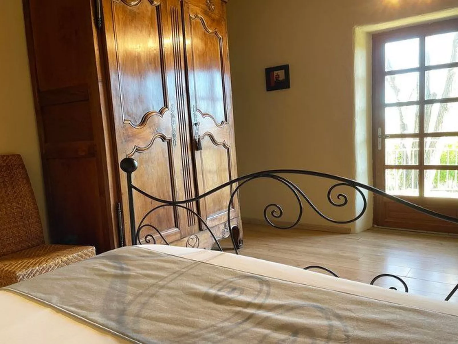 Domäne "Pavillon Timéo" mit Infinity-Pool-Binnen