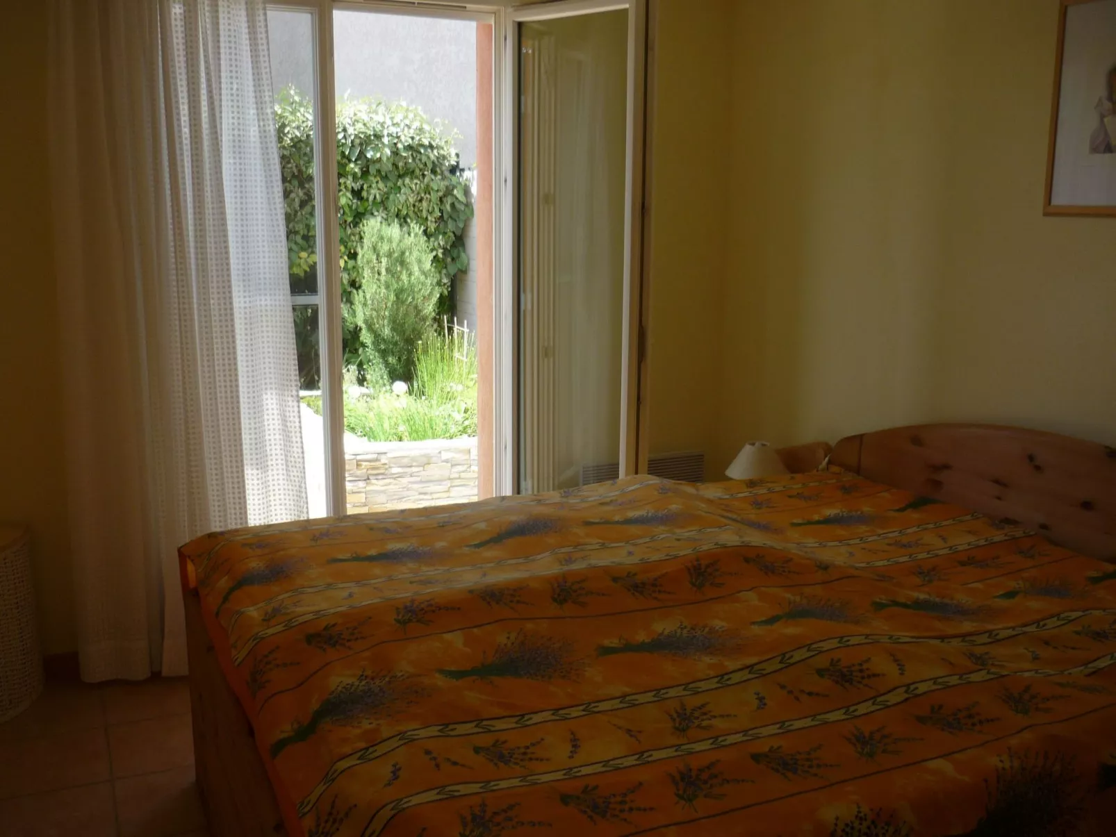 Komfortables Ferienhaus mit Gemeinschaftspool-Binnen