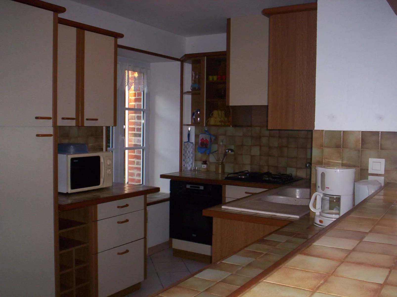 LES CHARMILLES-Binnen