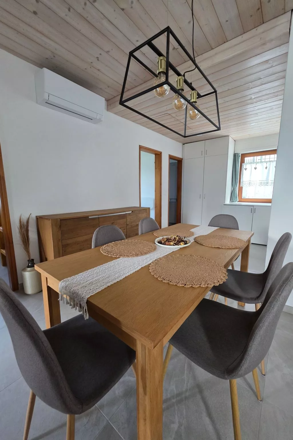 Casa Melitta' Ferien mit schönem Seeblick-Binnen