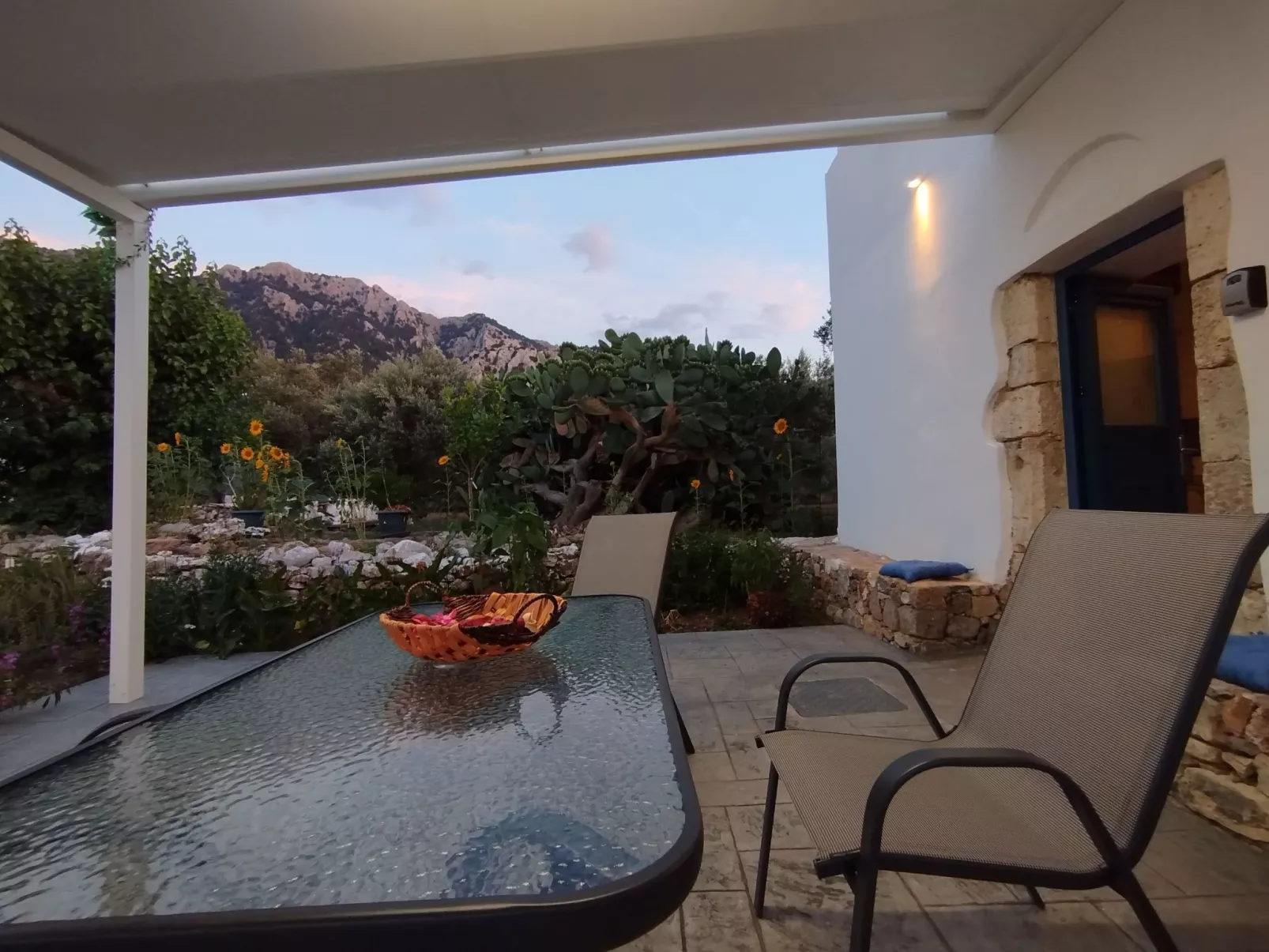 "Großvaters Haus", ein 150 Jahre altes Steinhaus-Binnen