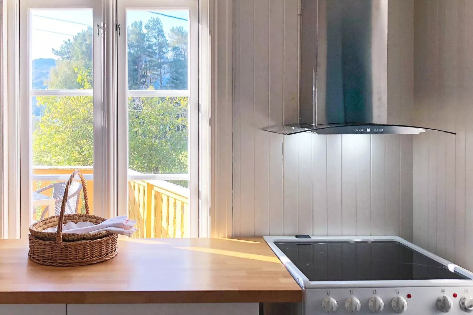 6 persoons vakantie huis in AVERØY-By Traum-Binnen