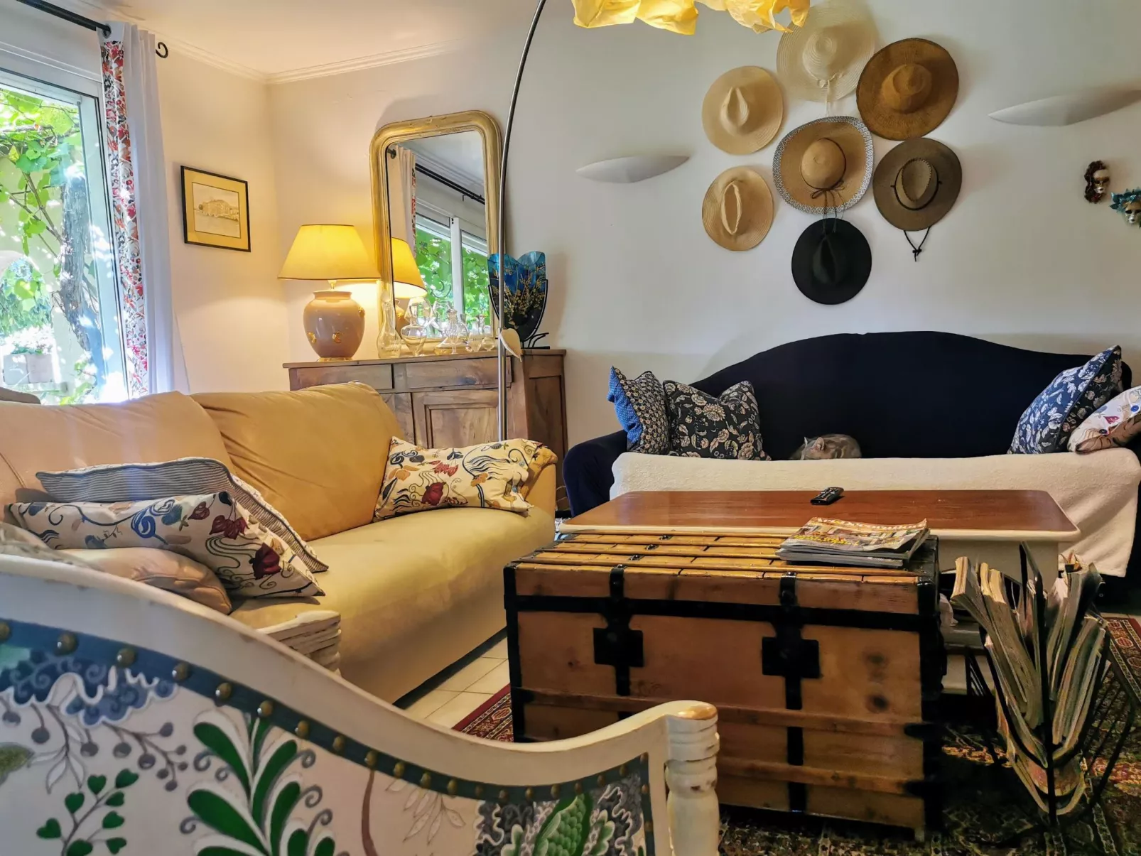 Auf dem Land mit Pool-Binnen