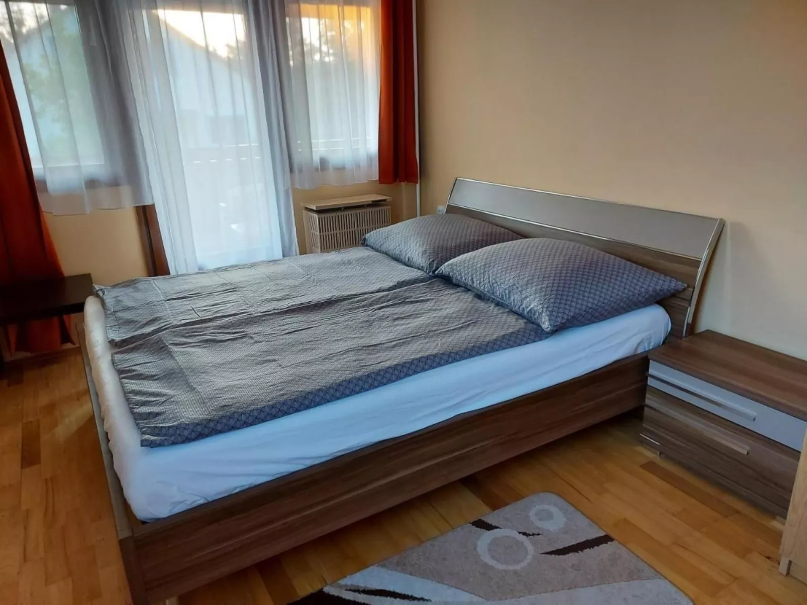 Schön eingerichtetes Appartement für 10 Personen-Image-tags.info