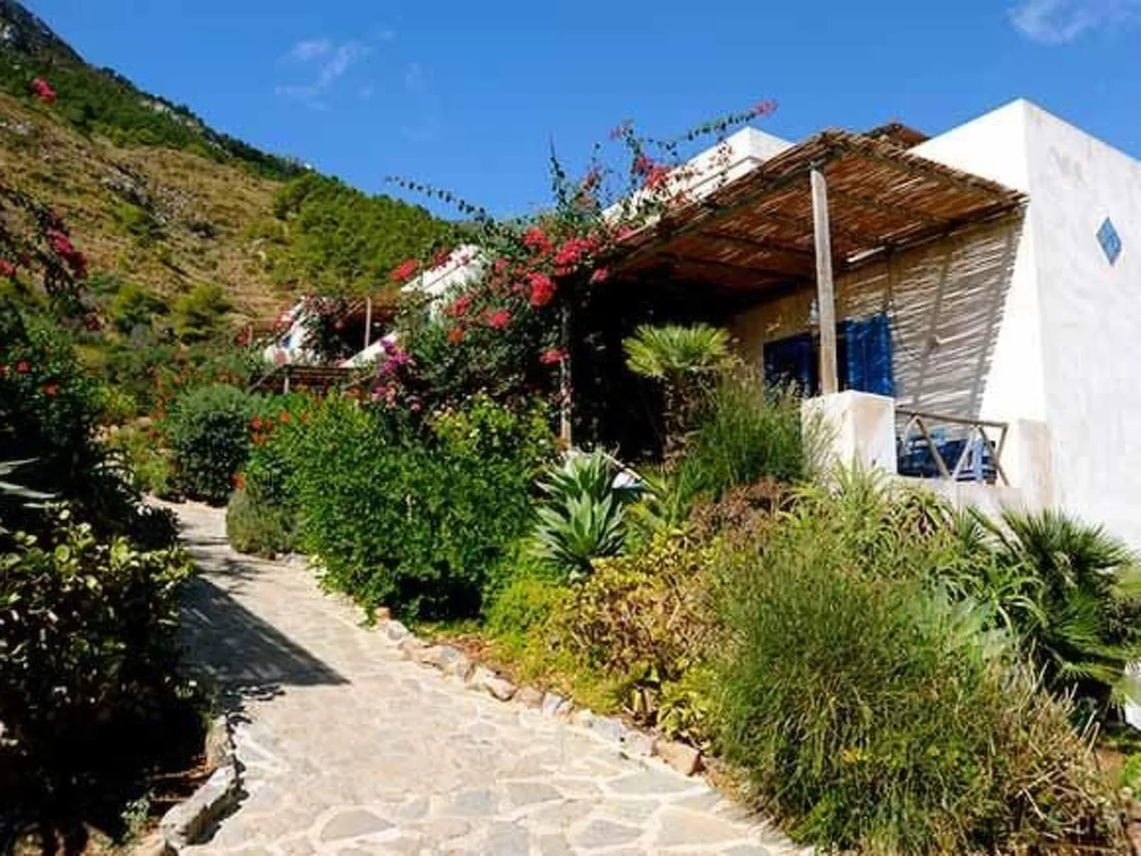 Wohnung in Marettimo mit Terrasse, gemeinsamem Pool und Garten-Buiten