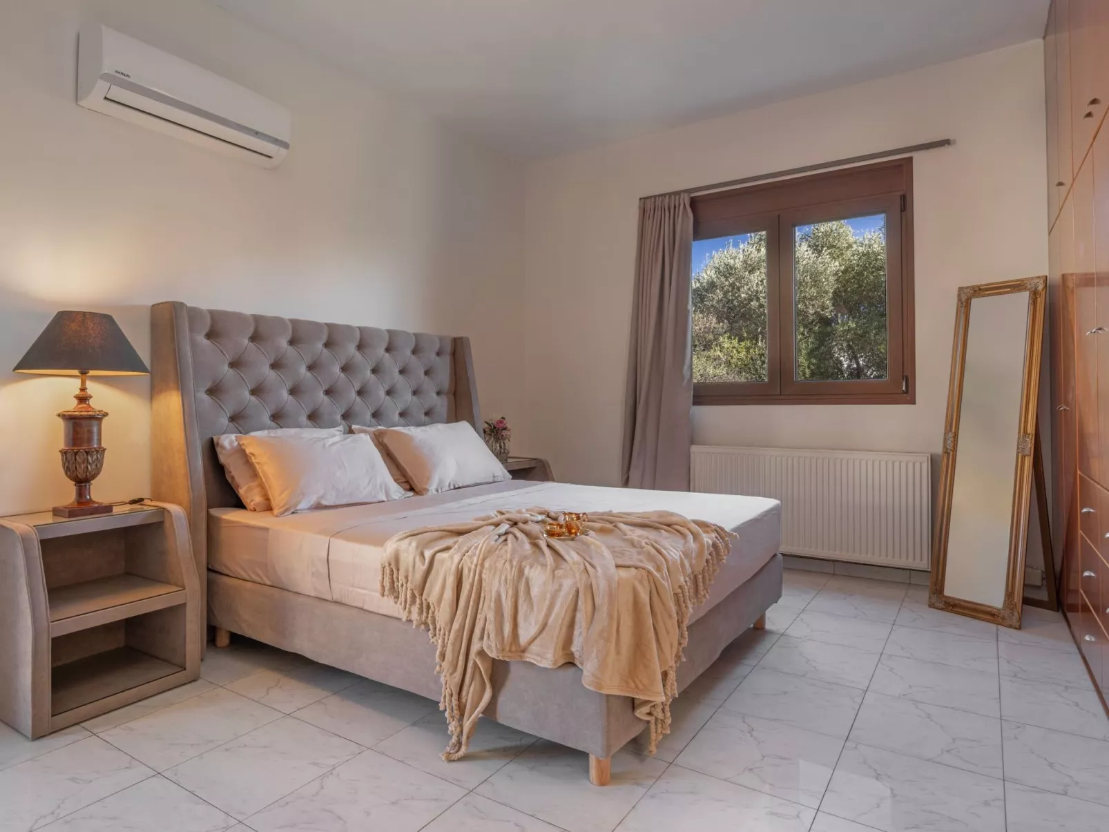 Mit Privatpool für 20 Personen in Ialysos, Dodekanes-Image-tags.info