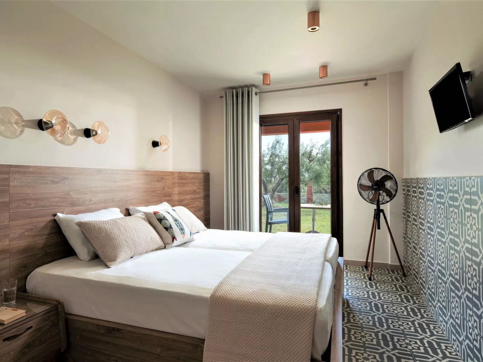 Elegantes Apartment im Erdgeschoss mit Gartenblick-Binnen