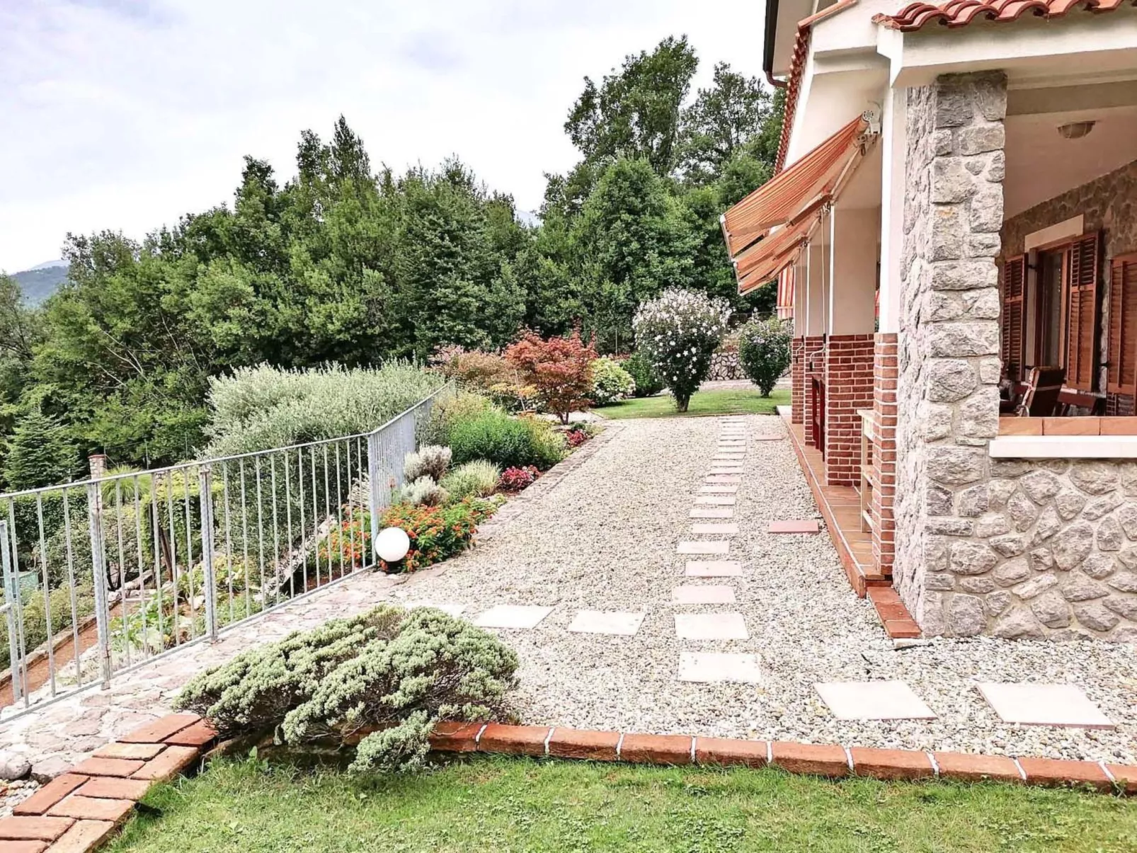 Anwesen "Vila Harmonia" mit Infinity-Pool-Binnen