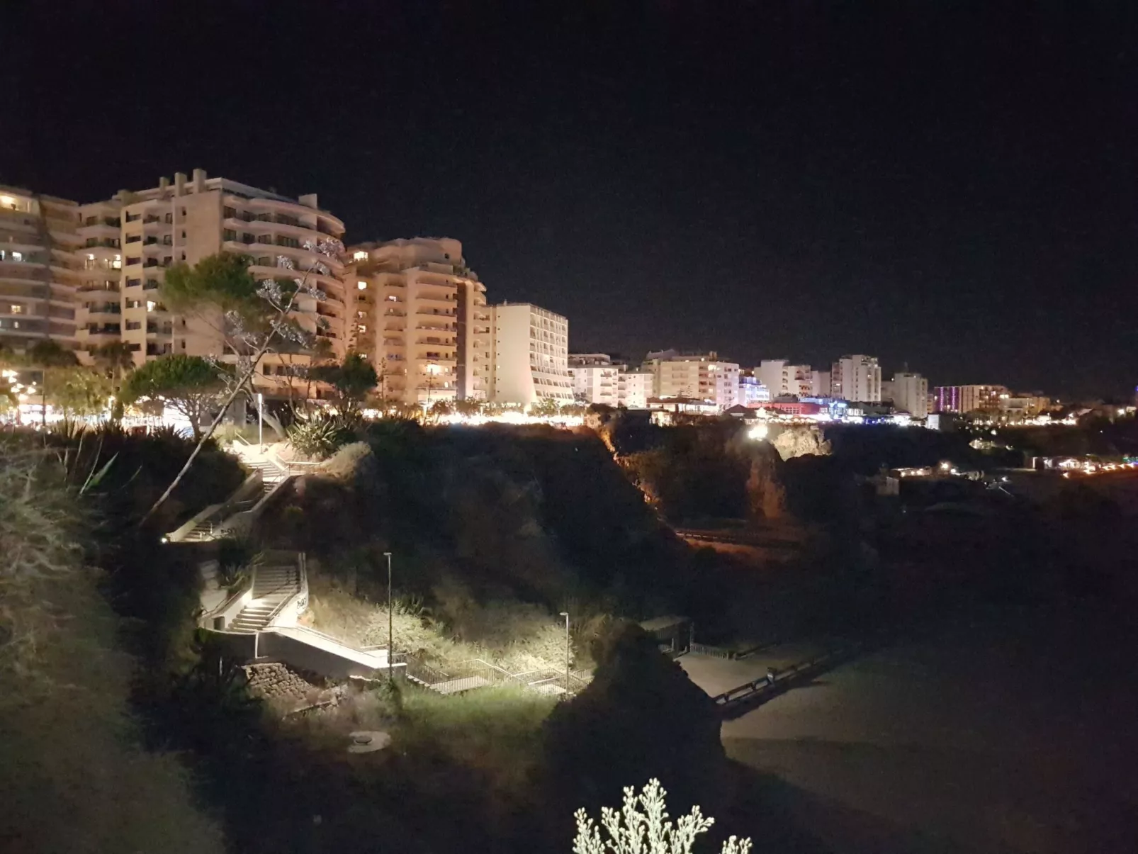 Für 4 Personen ca. 48 m&sup2; in Praia da Rocha, Algarve (Westalgarve)-Buiten