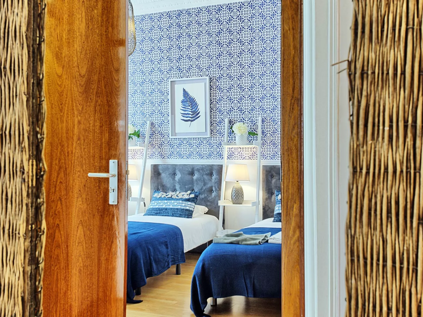 António Pedro-Binnen