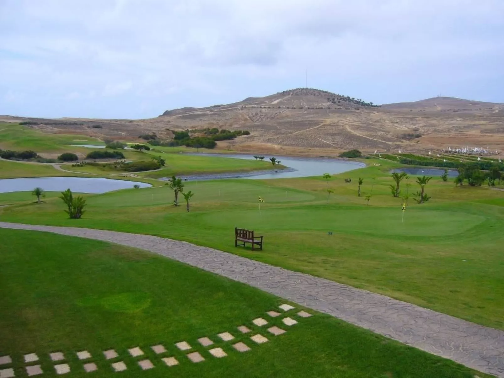 "Ines" mit Terrasse-Buiten