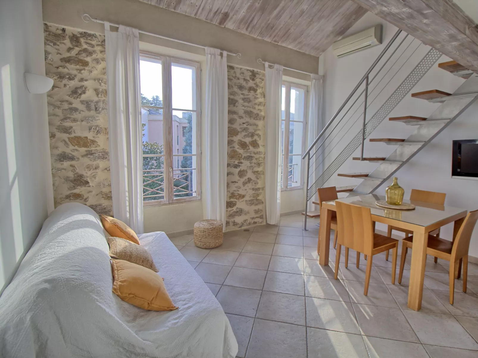 Studio-Appartement "Bastide du Soleil" (Sonnenbastide)-Binnen