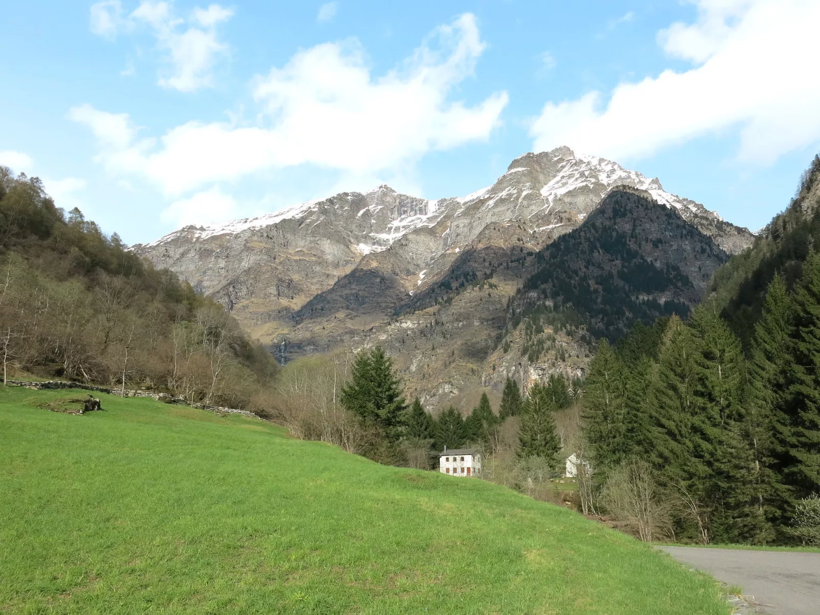 Wohnung mit Bergblick-Omgeving