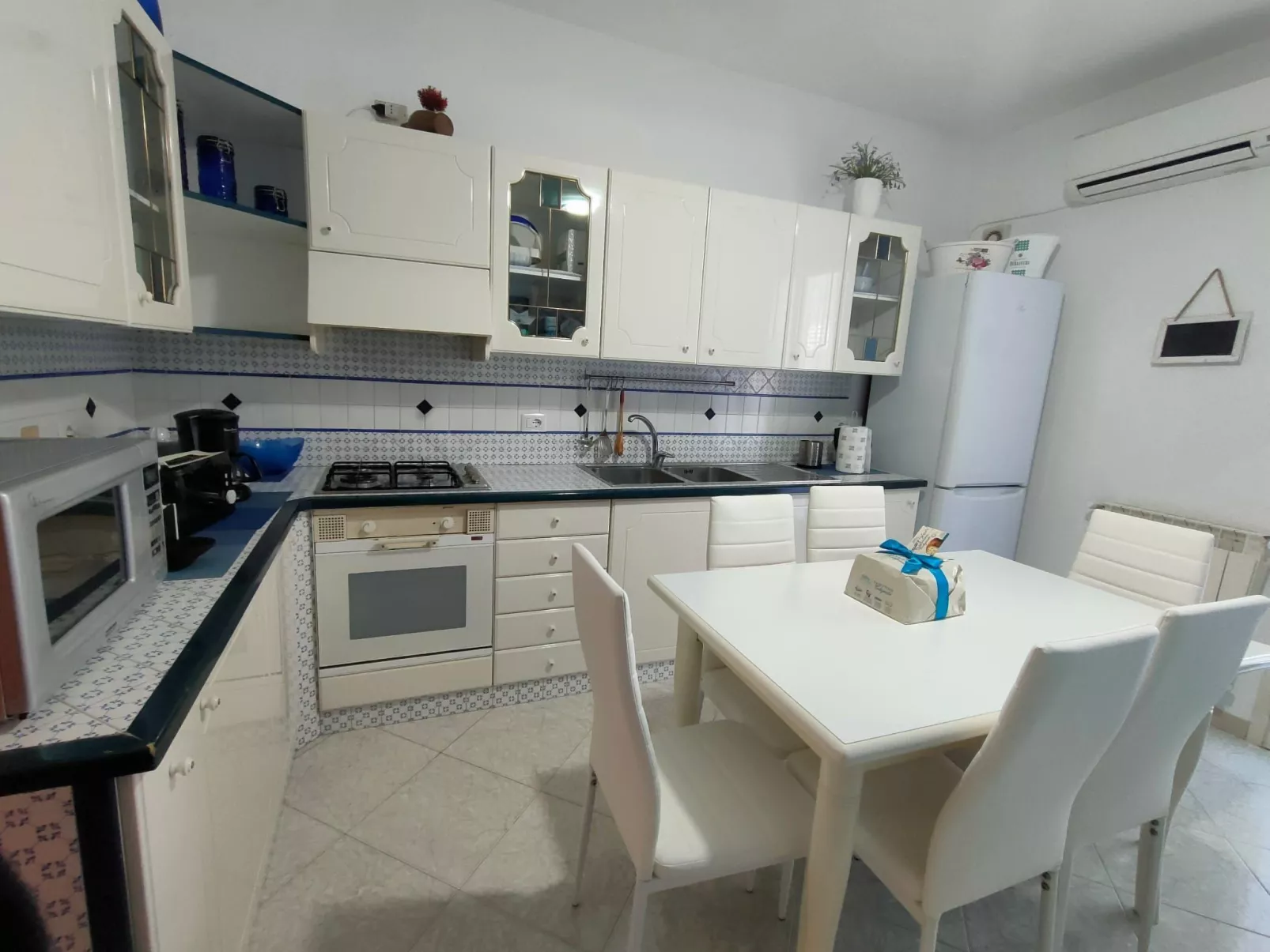 Wohnung für 6 Personen, mit großer Terrasse und Meerblick-Binnen