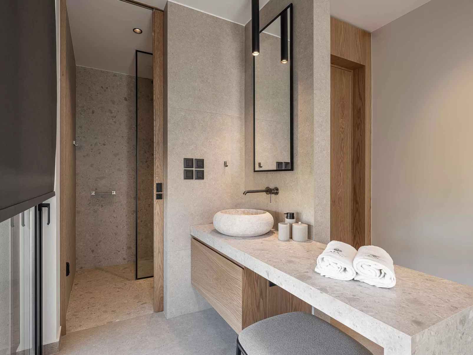 Sancy Luxury Villa-400m Strand, ''Beheizter'' Pool, Fitnessraum-Binnen