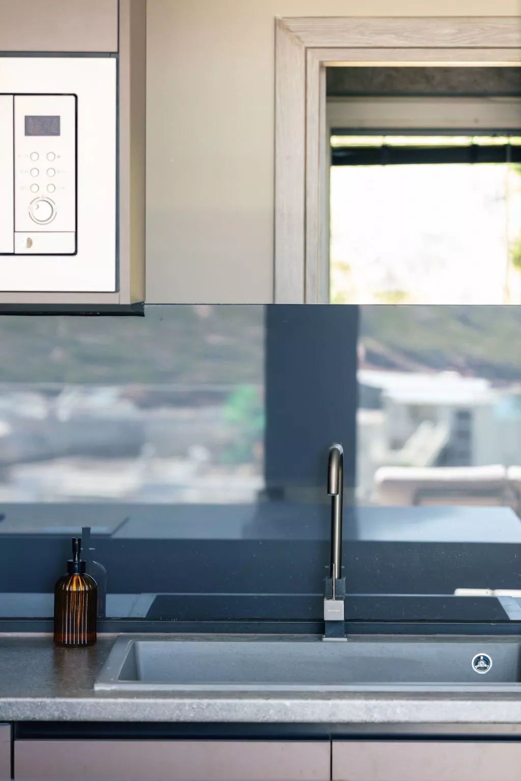 Isla Villen und Suiten Uranus Villa-Image-tags.info