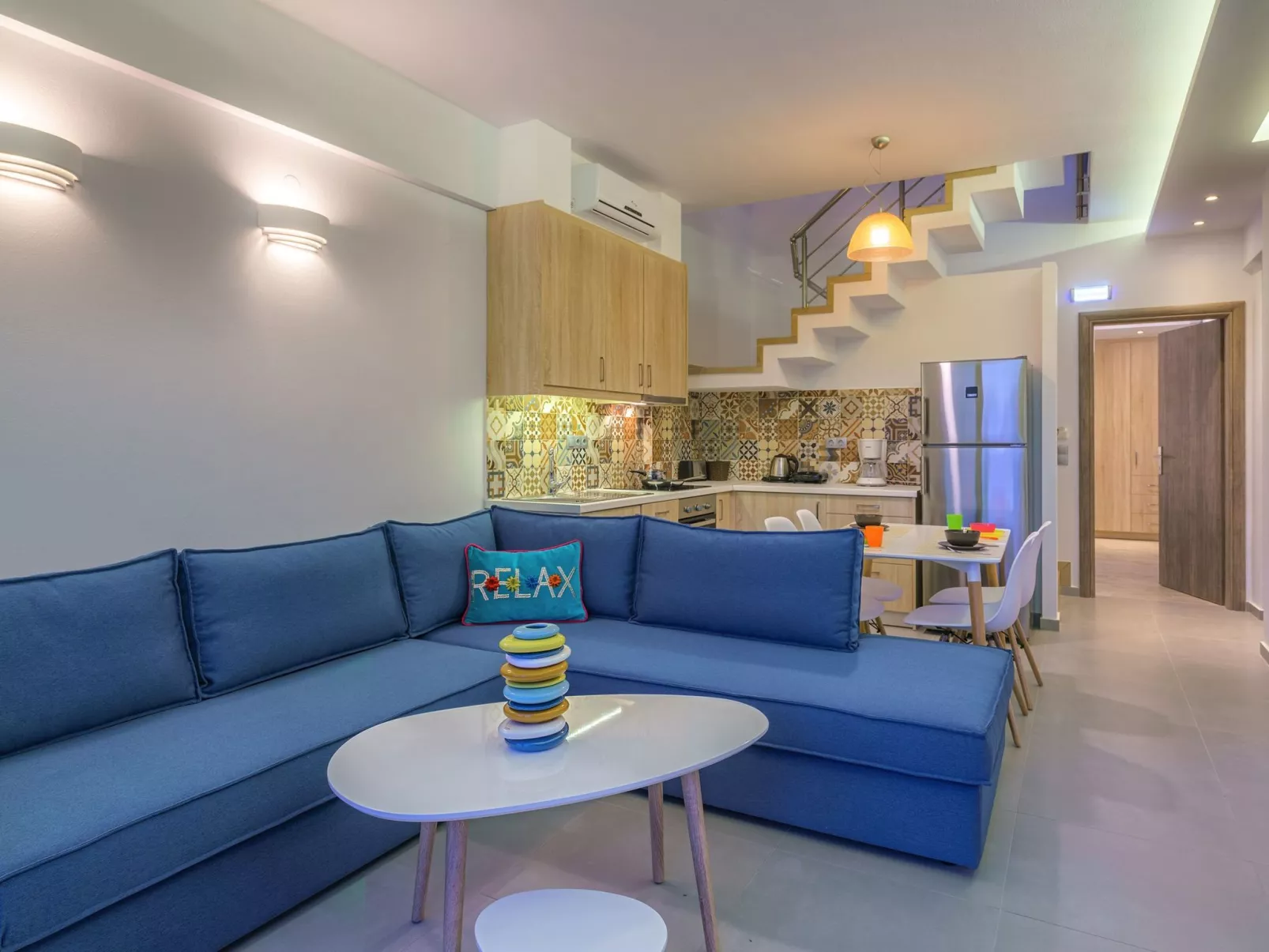 Beachfront Villa 30m zu den Annehmlichkeiten und BBQ Bereich-Binnen