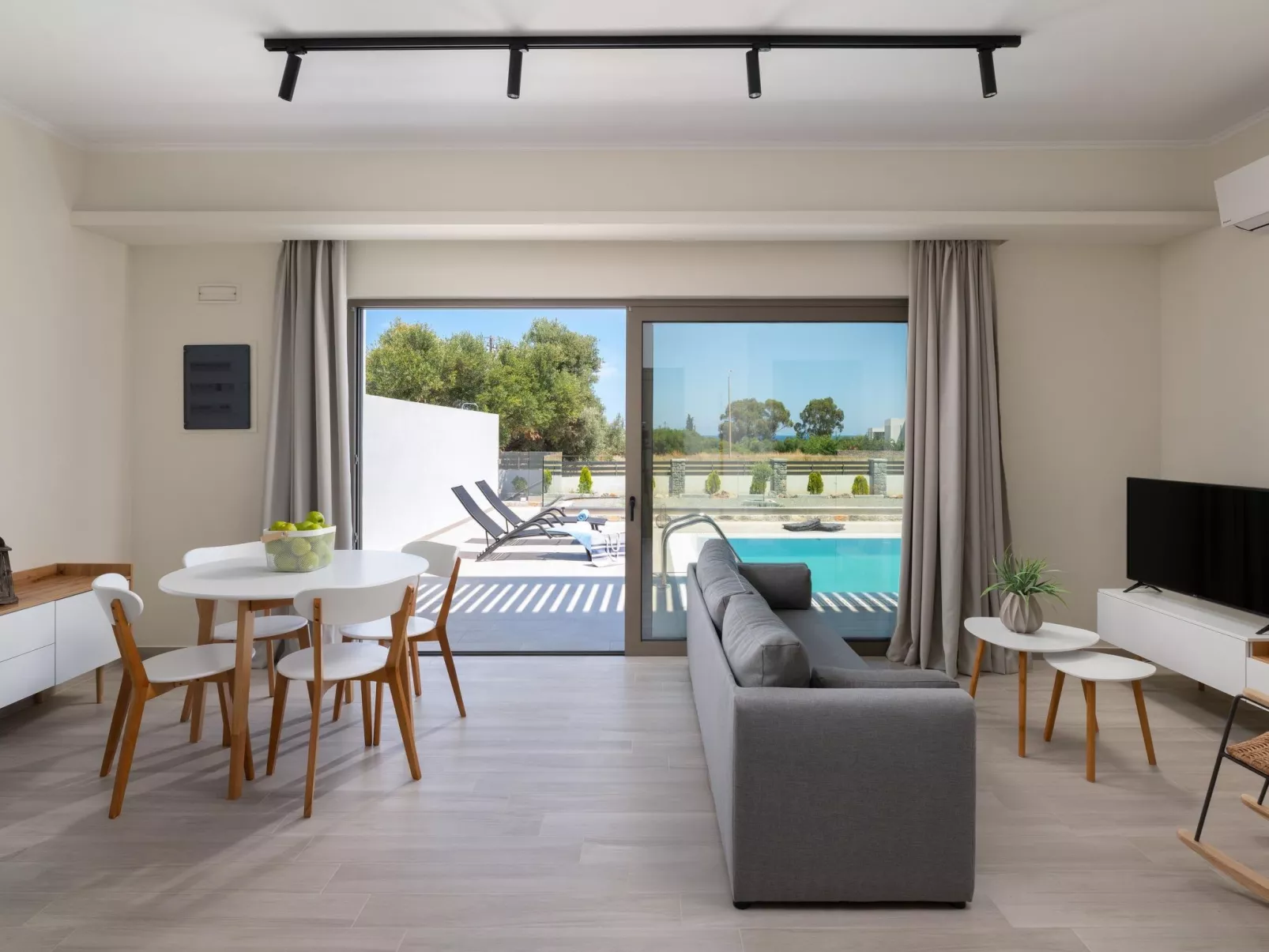 Armonia suites - Christos suite-Binnen