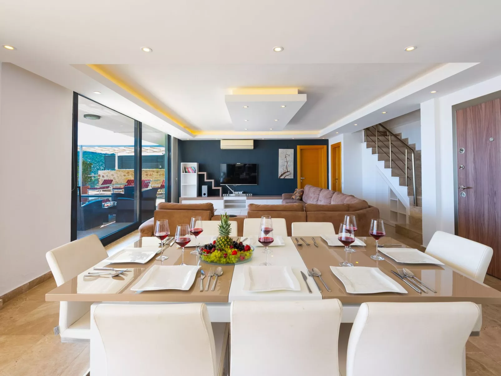 Villa mit Traum-Meerblick für 12 Personen-Binnen