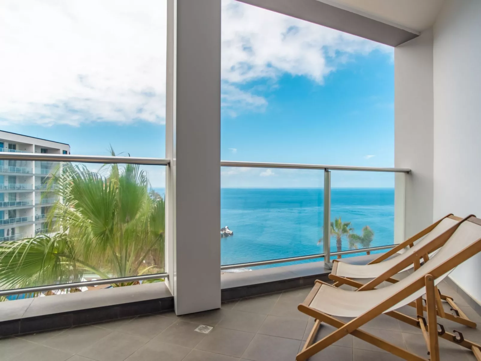 Für 6 Personen ca. 120 m&sup2; in São Martinho, Madeira (Südküste von Madeira)-Image-tags.info