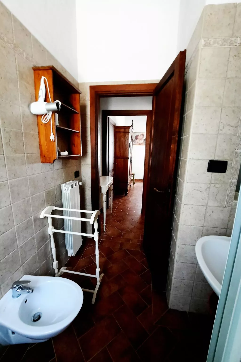 ZWISCHEN DEM LAND UND DEM MEER-Binnen