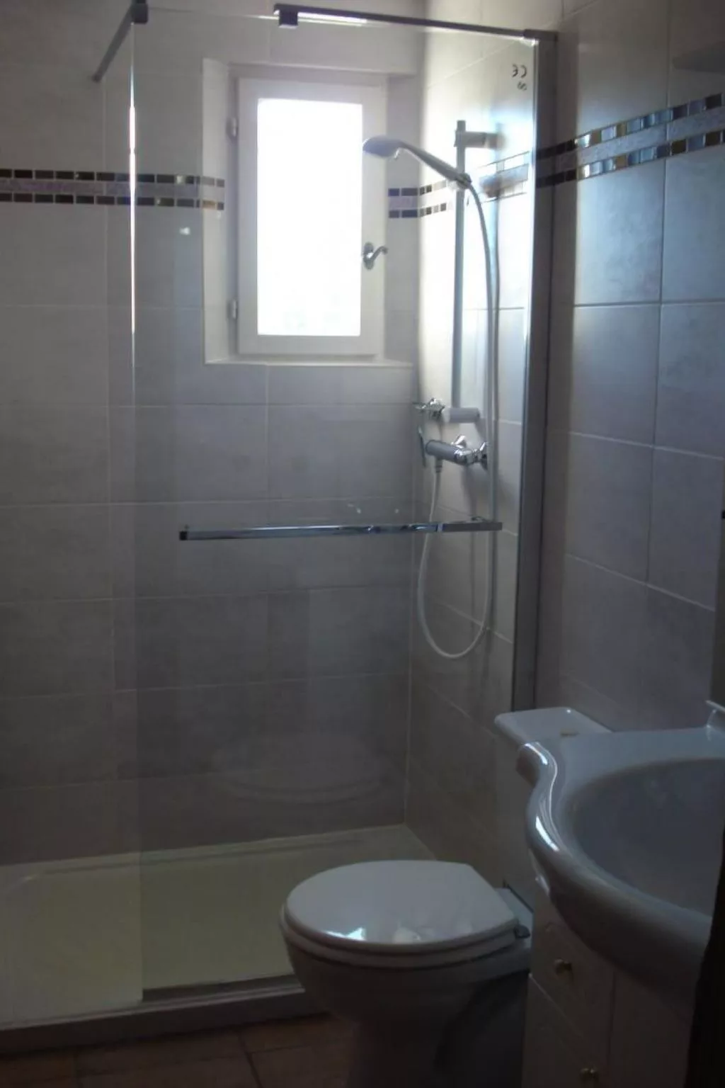 Laurier-Image-tags.info