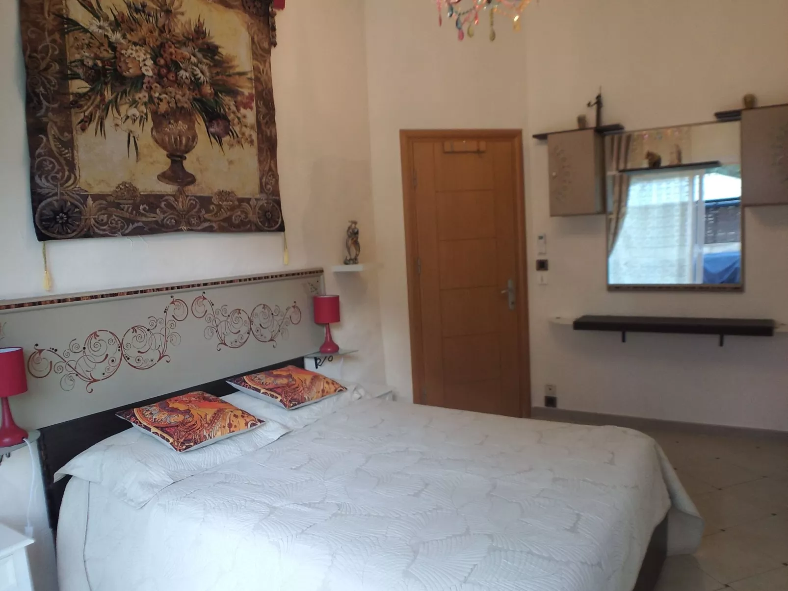 "Villa Sculpture" mit Terrasse-Binnen