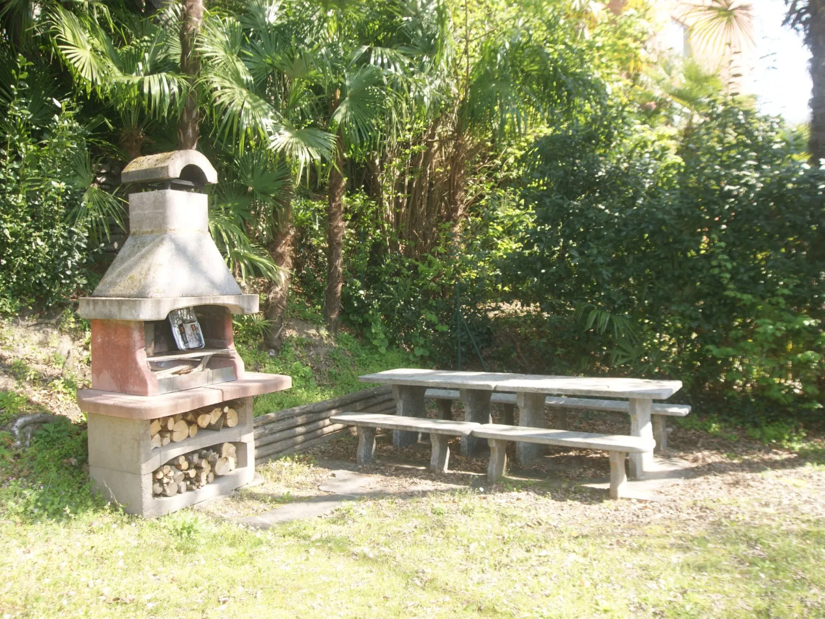 Navengana 5 mit Pool-Buiten