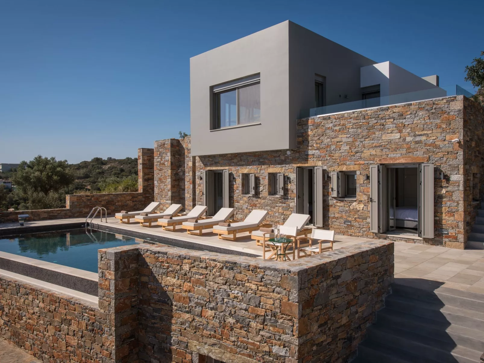 Haus in Agios Nikolaos mit außergewöhnlicher Aussicht-Binnen