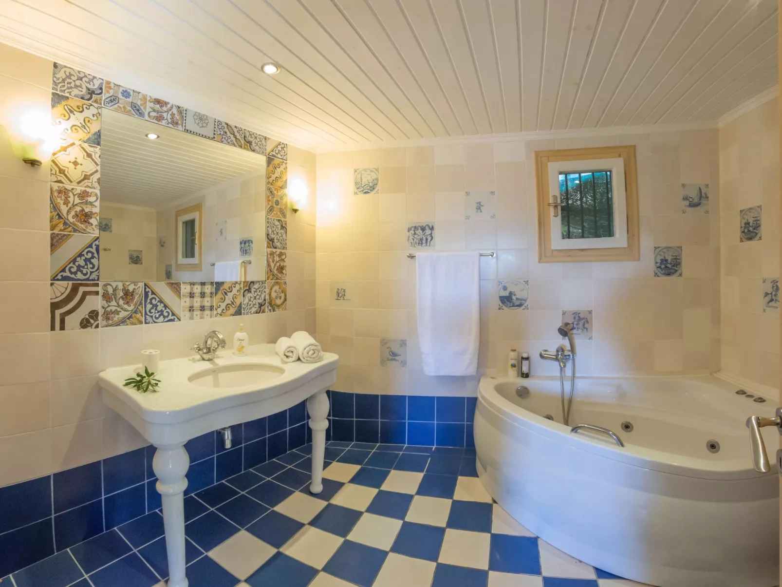 Das alte Haus und Gästehaus-Binnen