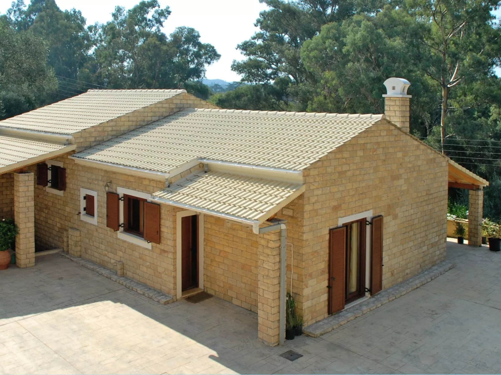 Mit Privatpool für 5 Personen und 1 Kind in Dassia, Nordgriechenland-Buiten