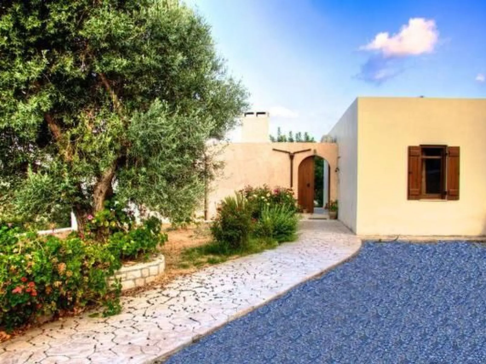 Angenehmes Haus mit Grill, Pool und Terrasse-Binnen