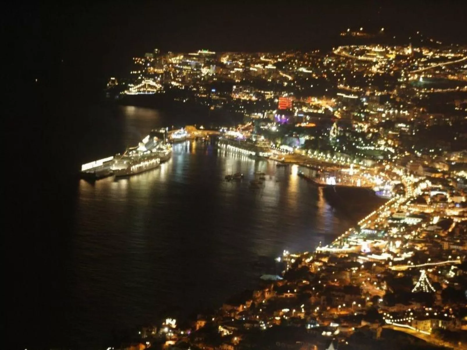 Elegante Ferienwohnung mit Gemeinschaftspool und Wellnessbereich-Buiten