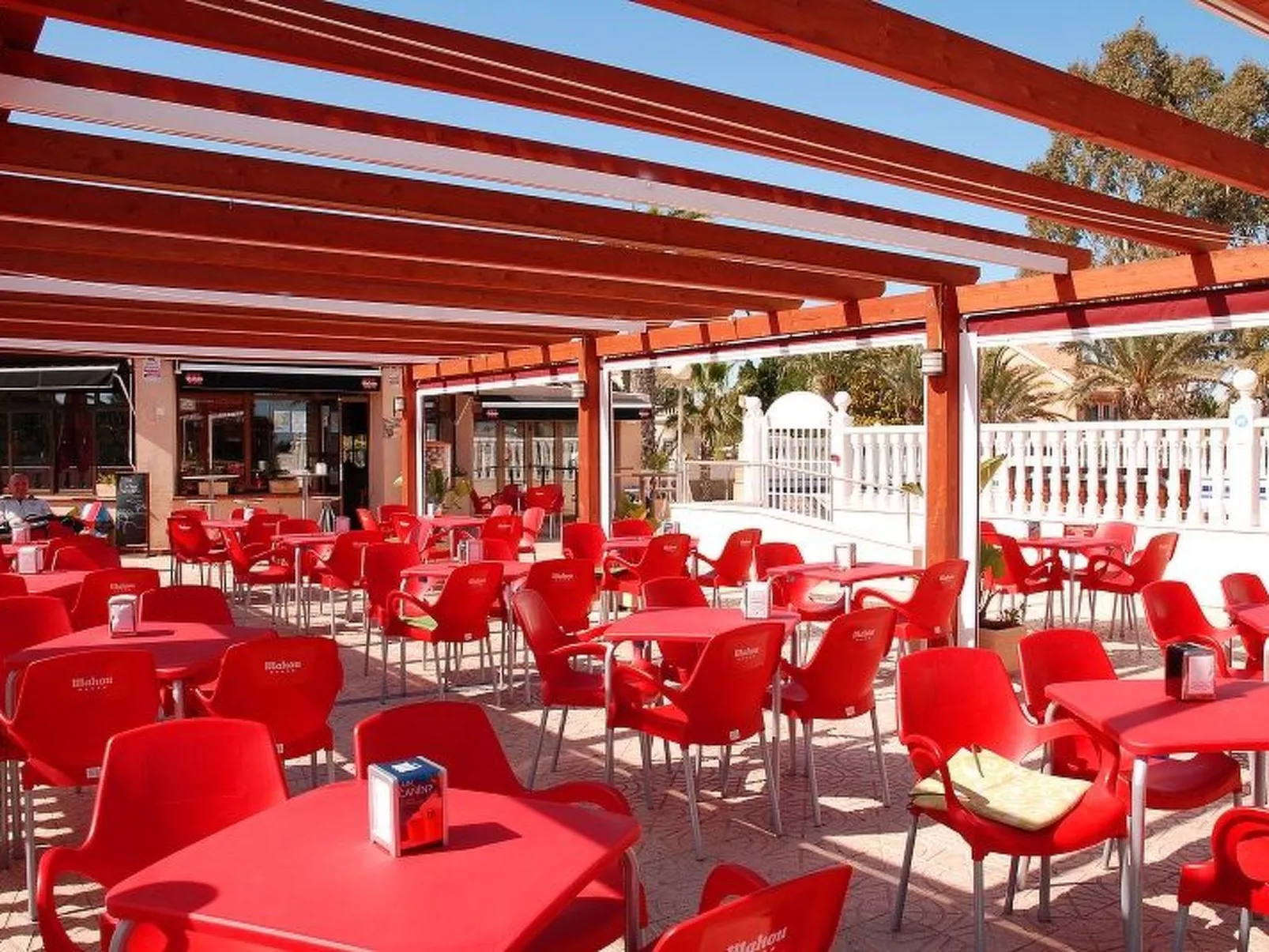 Studio-Appartement mit Terrasse-Binnen