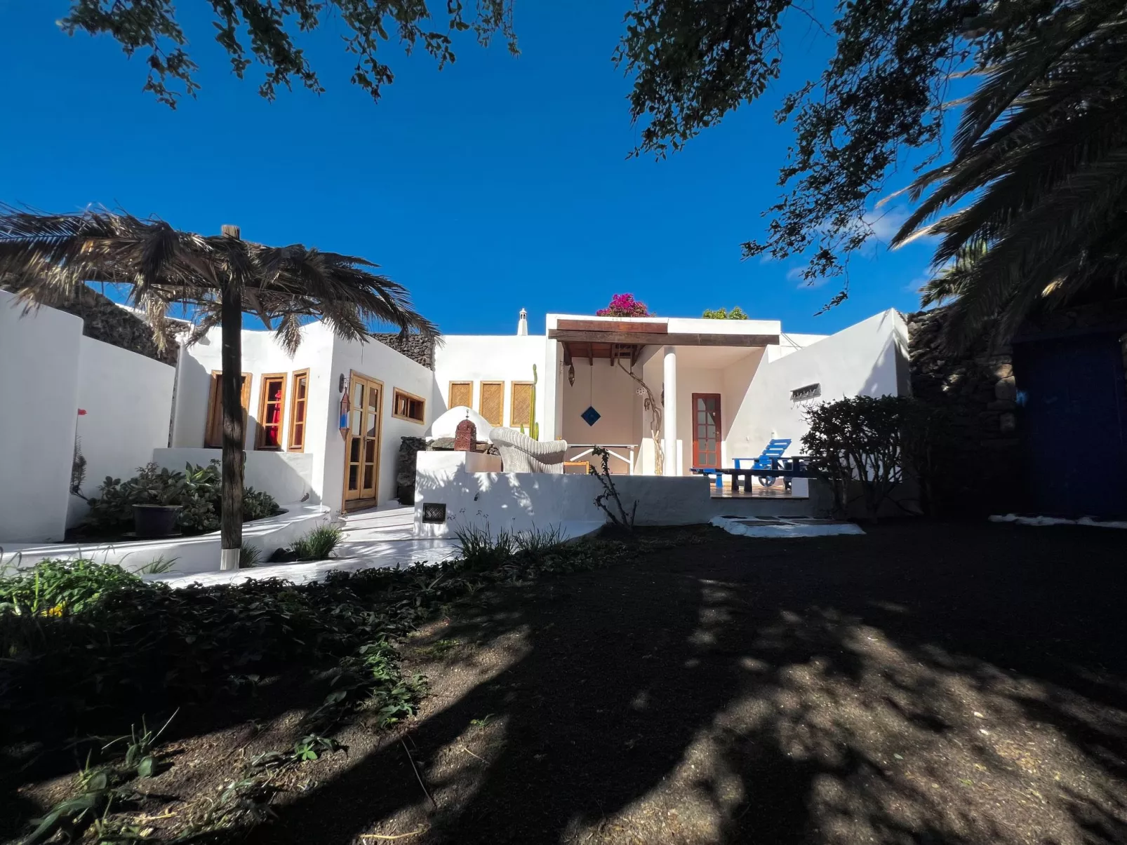 Appartement Casa Hibisco mit schönem Garten-Binnen