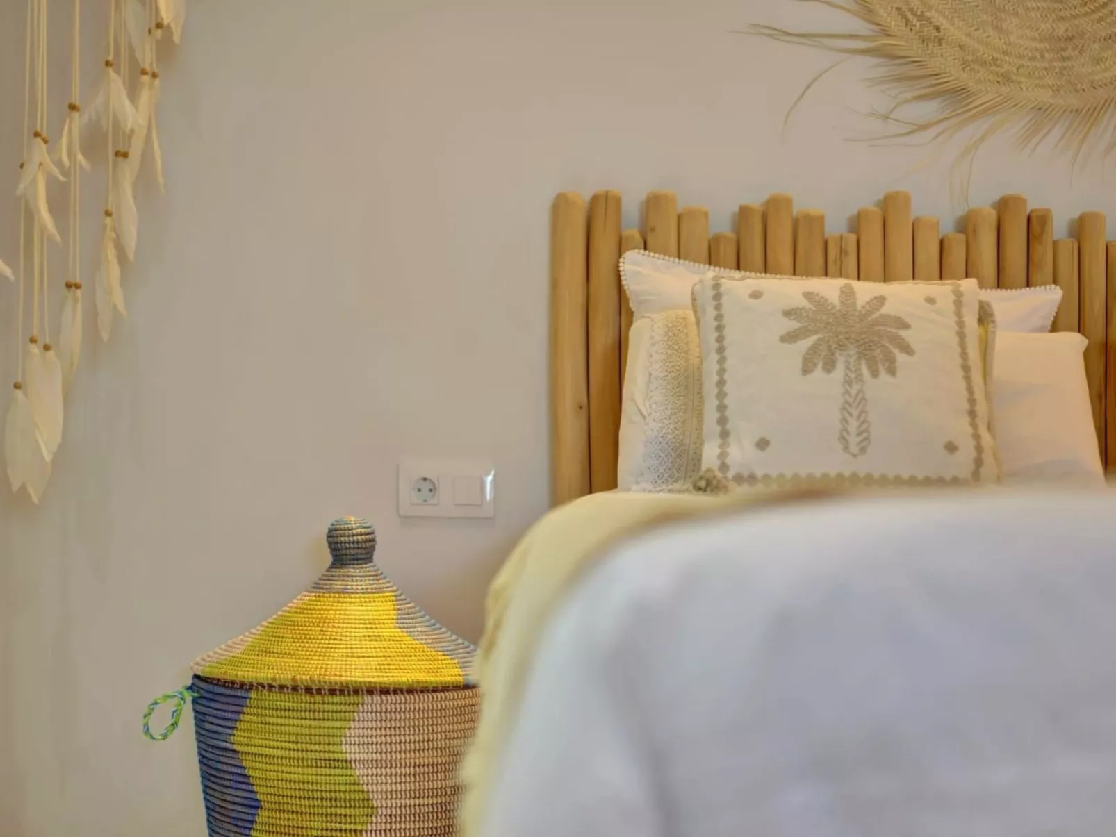 Luxuriöser Rückzugsort mit direktem Meerzugang und Pool-Binnen