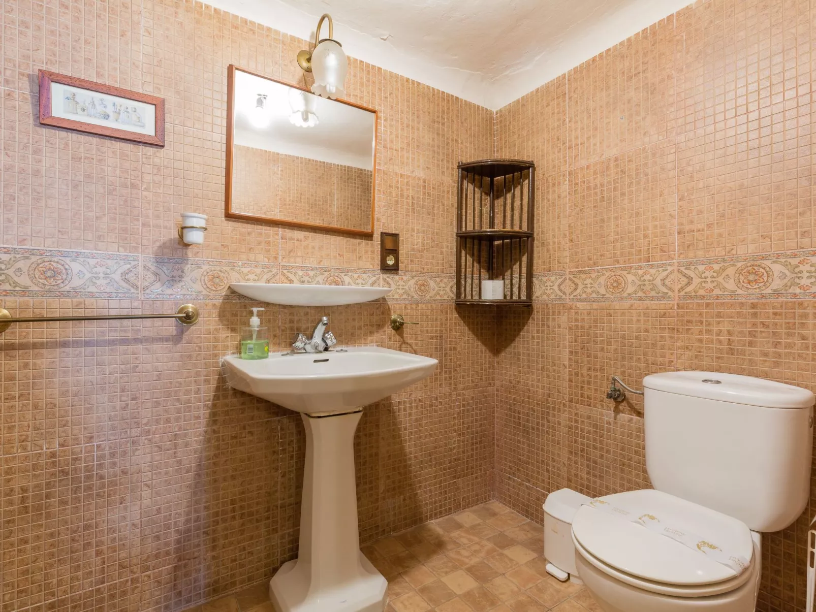 Finca 'La Casa de Illora-Image-tags.info